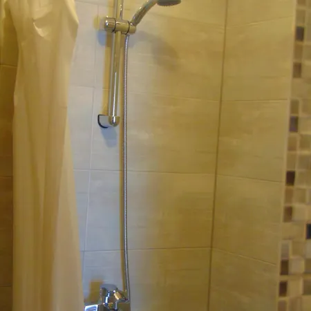 Jelsa Guest house