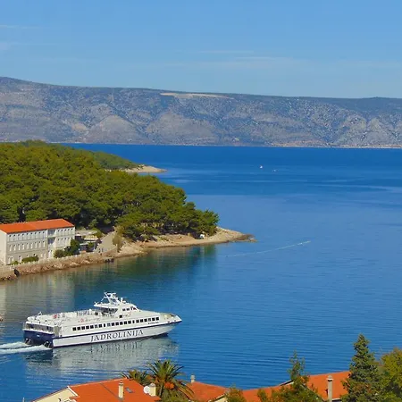 Guest house Jelsa 3*