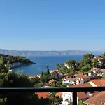 Guest House Jelsa 3*