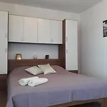 Guest House Jelsa