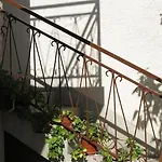 Guest House Jelsa 3*