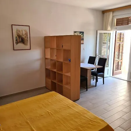 Guest House Jelsa 3* Jelsa (Hvar)