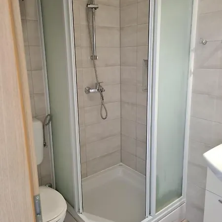 בית הארחה Guest House Jelsa ילסה
