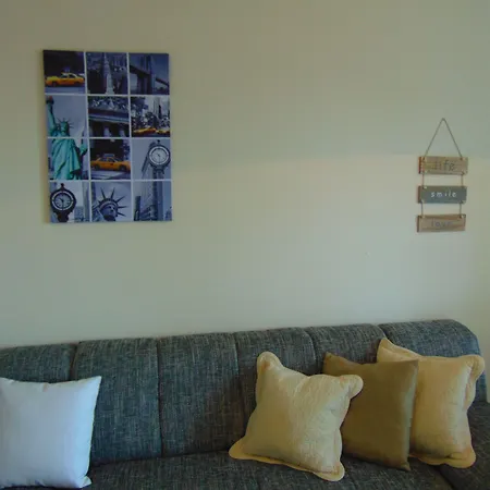 Guest House Jelsa 3*