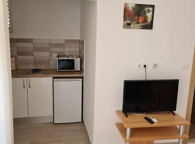 Guest House Jelsa 3* Jelsa (Hvar)